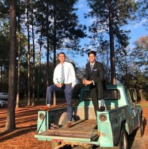 Meet your Posher, Troy